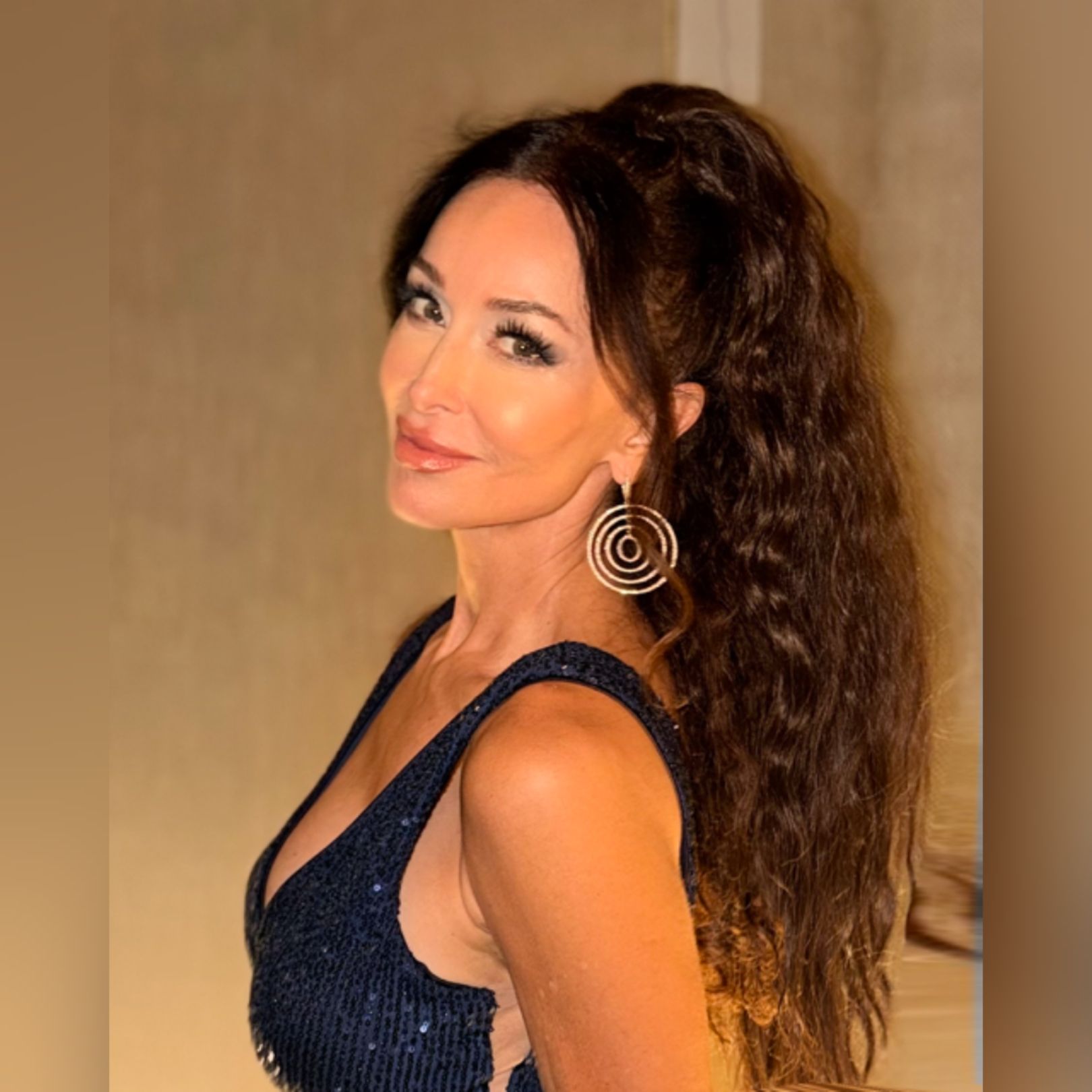 Sofia Milos Arrives at Beverly Hills Fashion Week via 360 MAGAZINE.